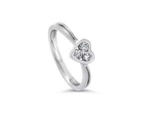 Heart Bezel Setting Engagement Diamond Rings