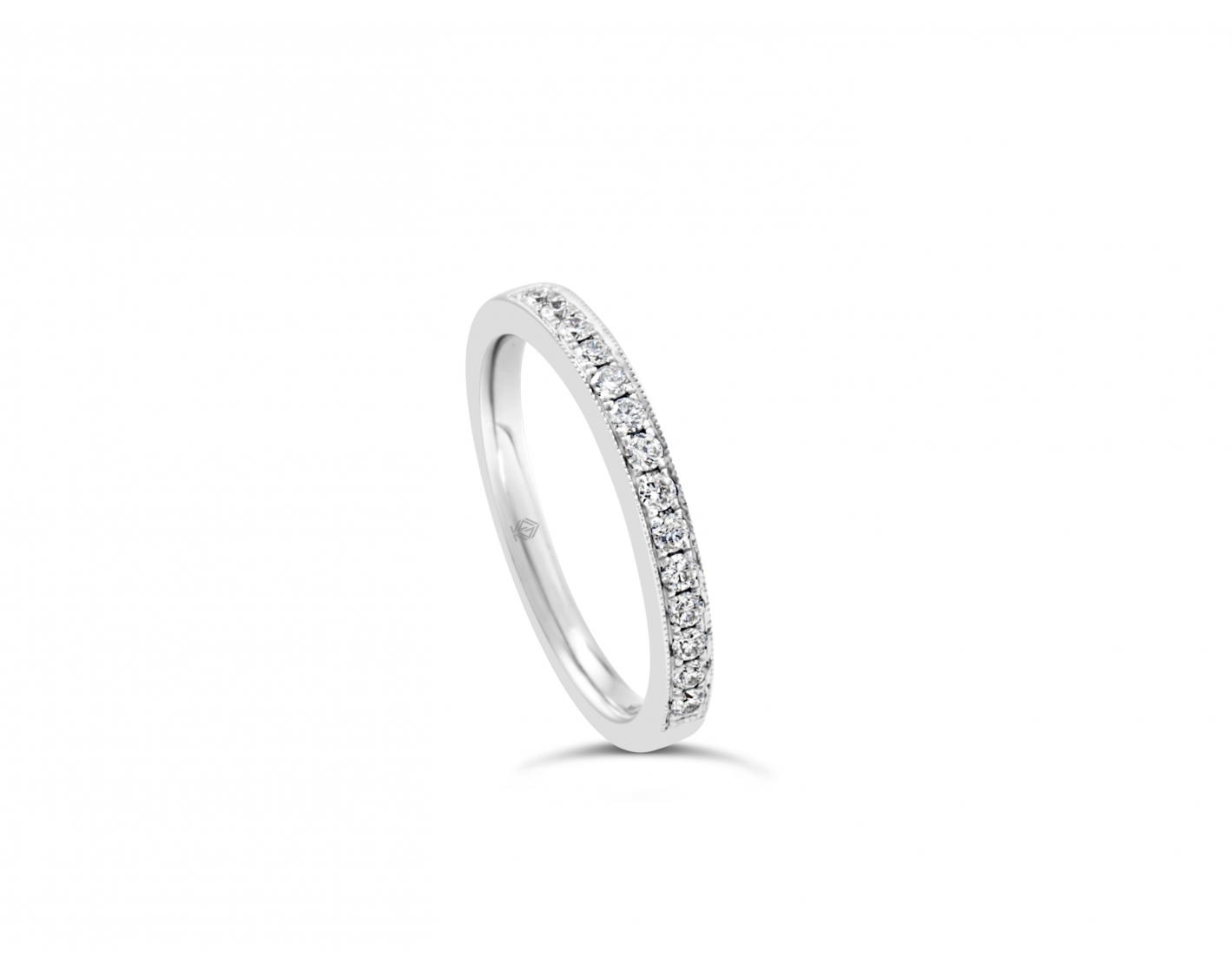 18k white gold 0,25ct* half eternity milgrain pave set diamond wedding ring Photos & images