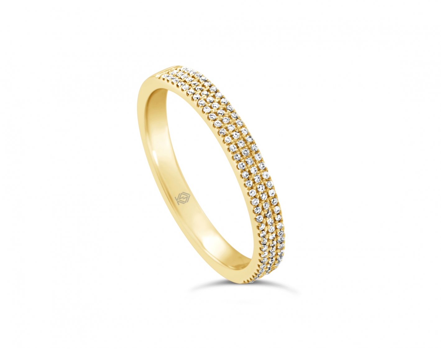 18k yellow gold 3-row half eternity pave set round shaped diamond wedding ring Photos & images