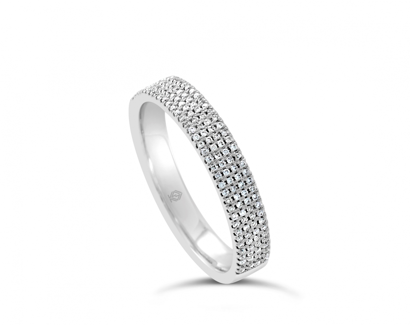 18k white gold 4- row half eternity pave set round shaped diamond wedding ring Photos & images