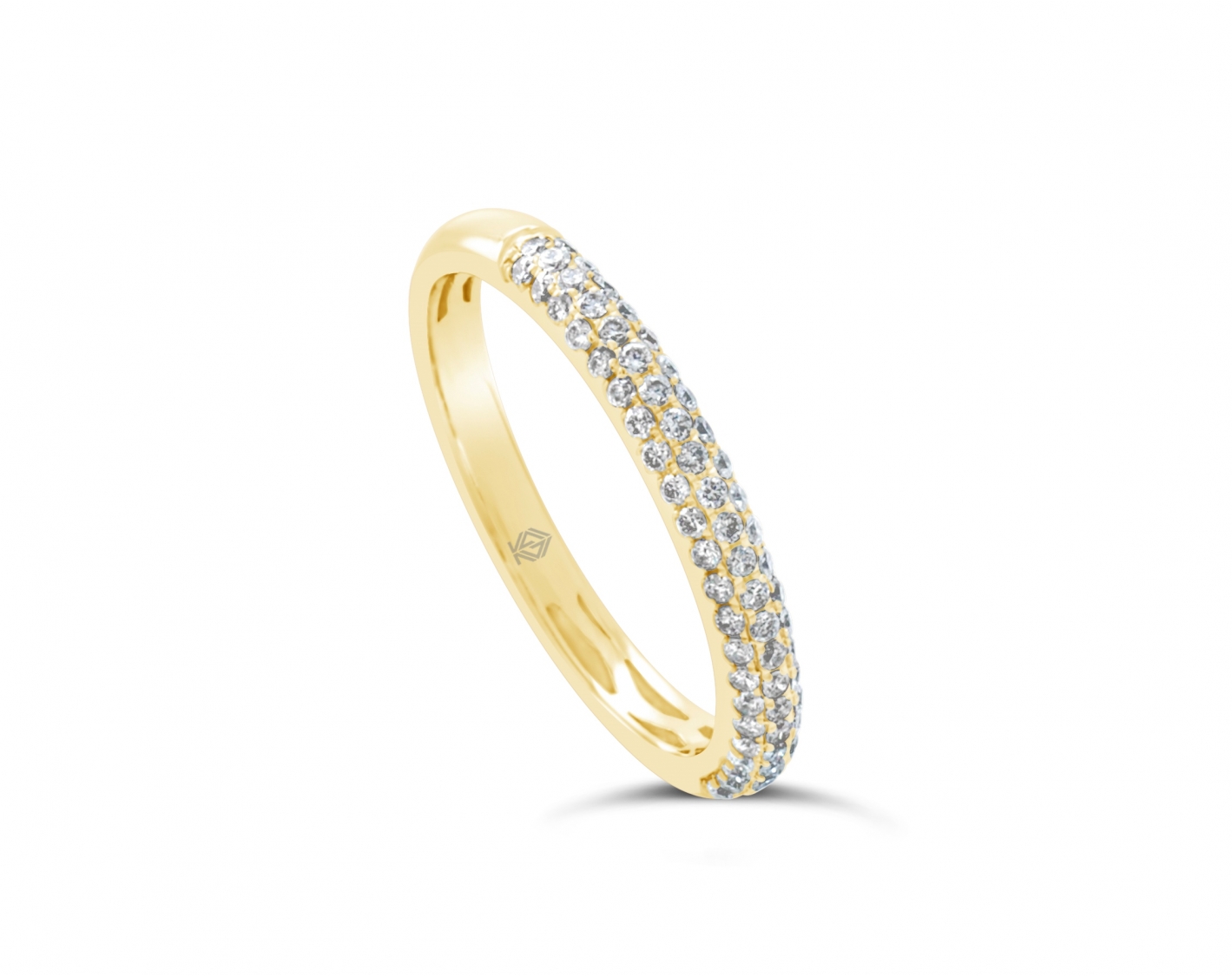 18k yellow gold 3-row bombay half eternity round shaped diamond wedding ring