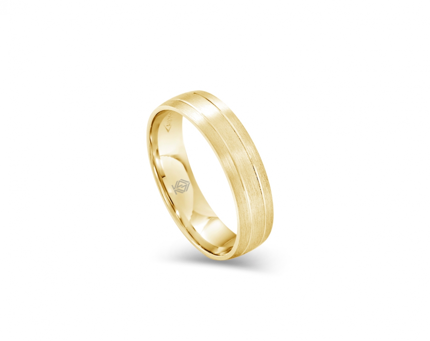 18k yellow gold 5mm matte wedding ring Photos & images
