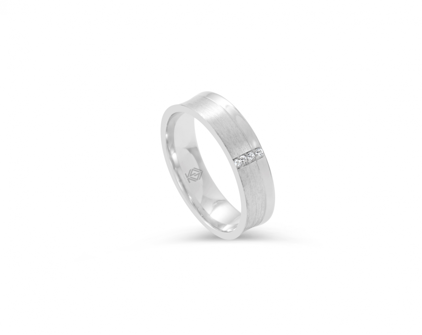 18k white gold 5mm matte wedding ring with a vertical line of four diamonds