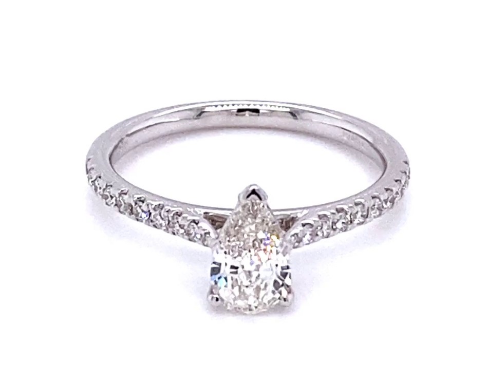 18K WHITE GOLD PEAR CUT 3 PRONGS DIAMOND ENGAGEMENT RING WITH SIDE STONES PAVE SET WITH HRD CERTIFIED DIAMOND 0,53CT H SI2