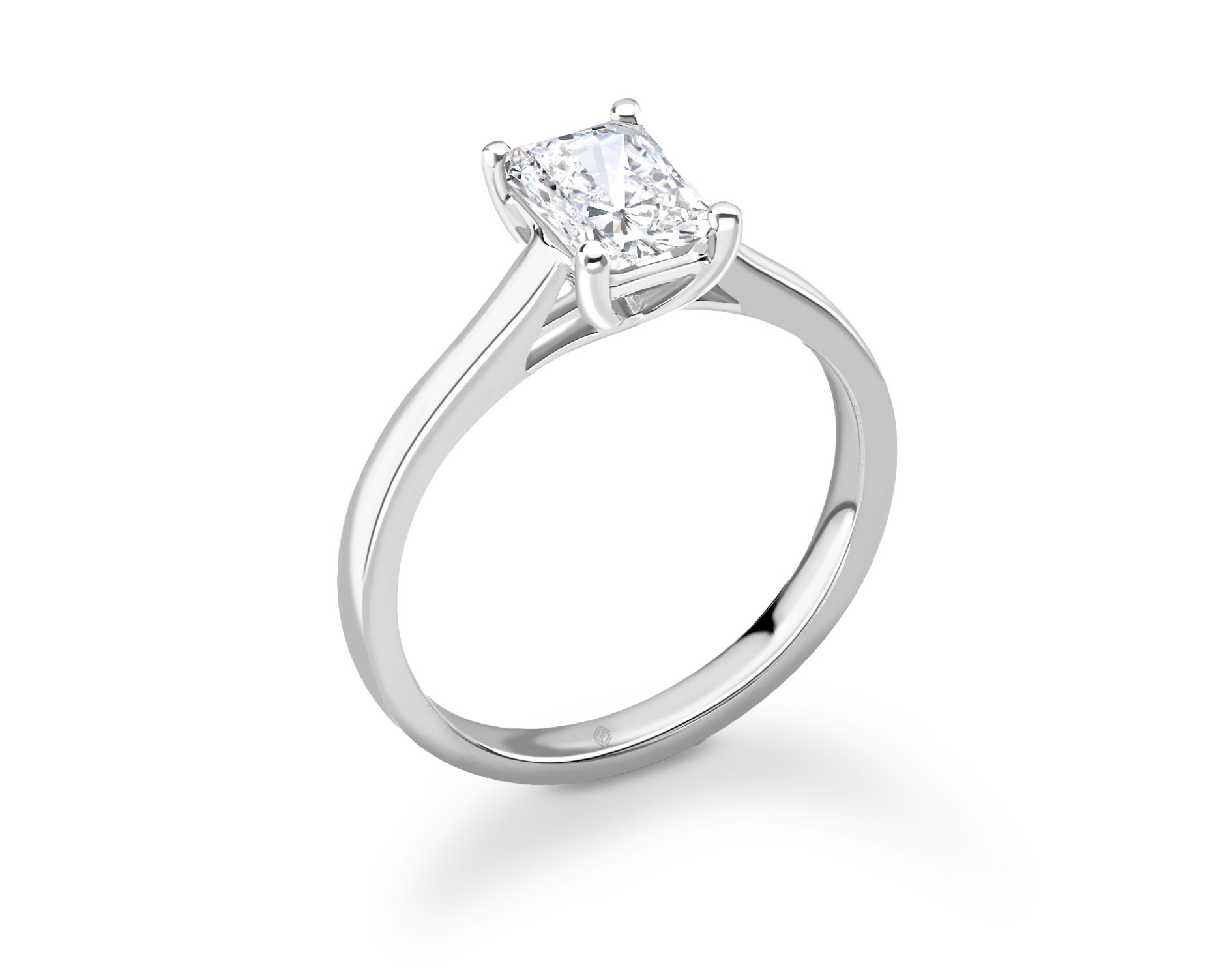 18K WHITE GOLD EMERALD CUT SOLITAIRE DIAMOND ENGAGEMENT RING