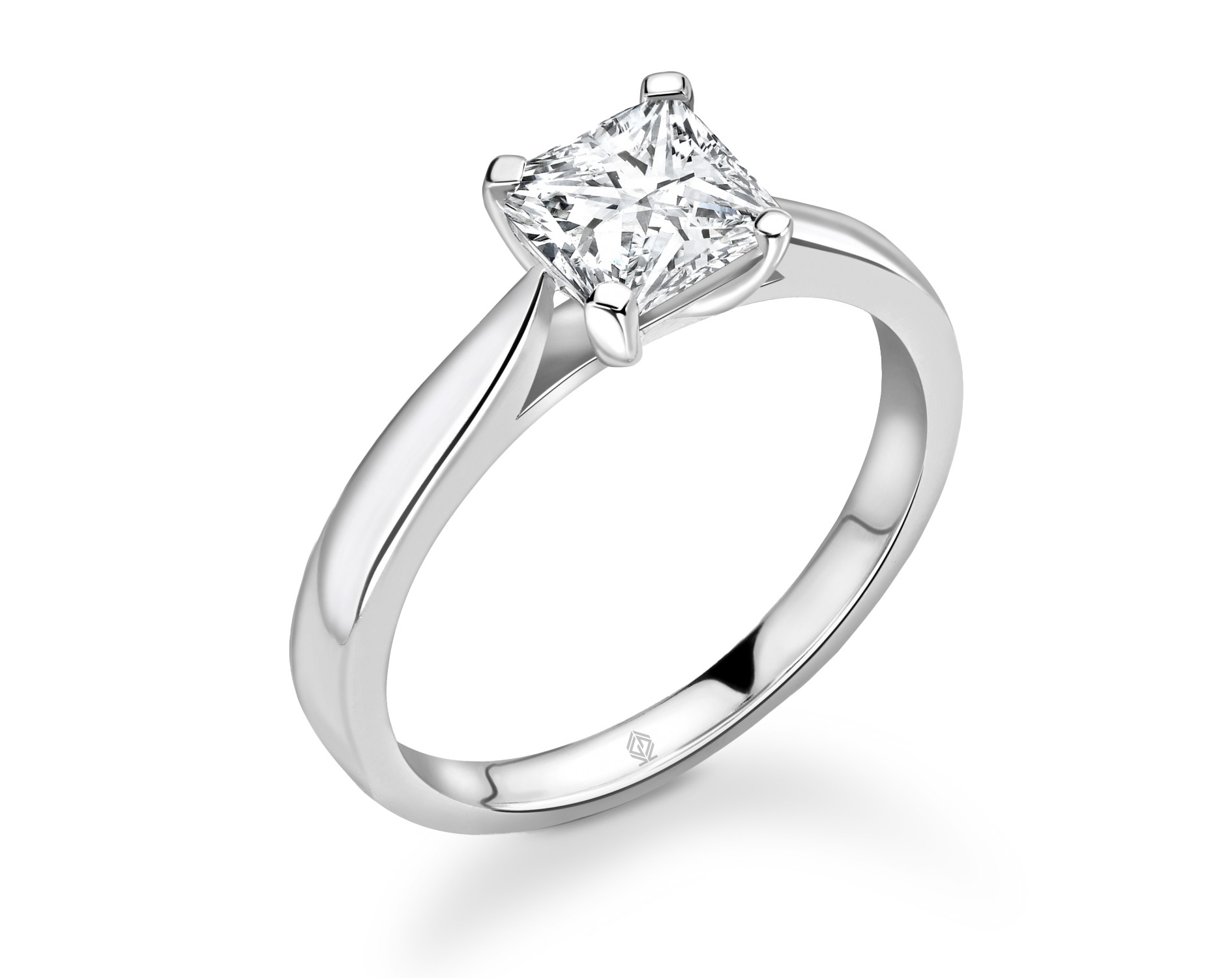 18K WHITE GOLD 4 PRONGS SOLITAIRE CUSHION CUT DIAMOND ENGAGEMENT RING
