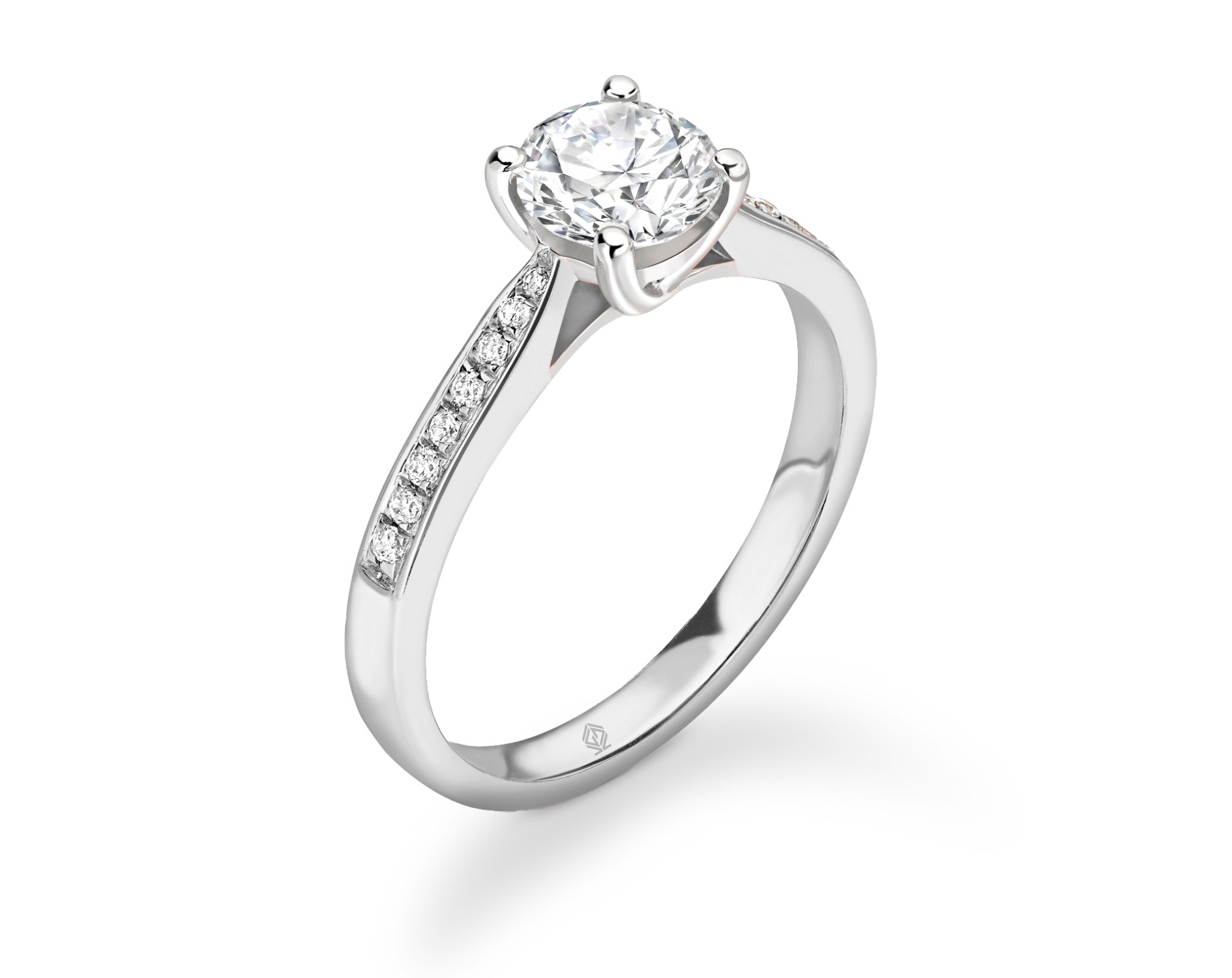 18K WHITE GOLD ROUND CUT DIAMOND RING WITH SIDE STONES CHANNEL SET